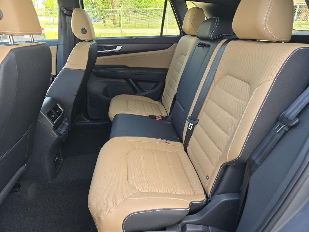 new 2025 Volkswagen Atlas Cross Sport car, priced at $48,890