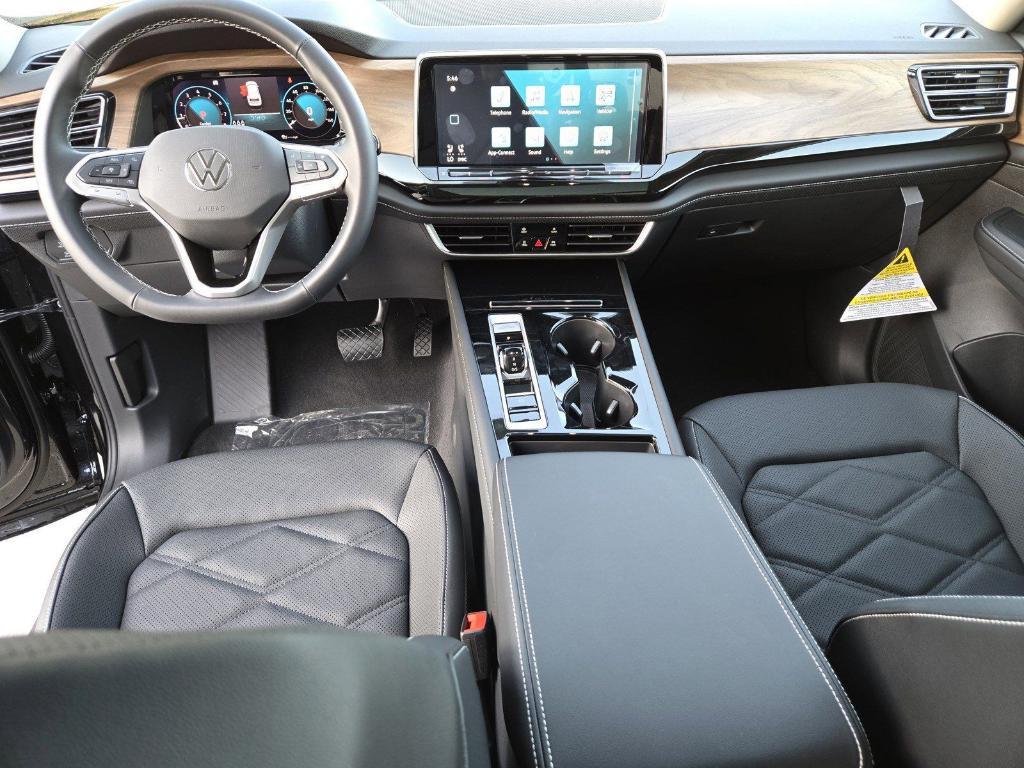 new 2025 Volkswagen Atlas car, priced at $43,961