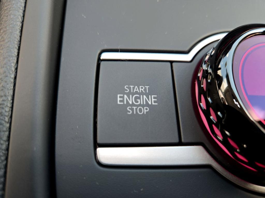 new 2025 Volkswagen Tiguan car, priced at $32,689