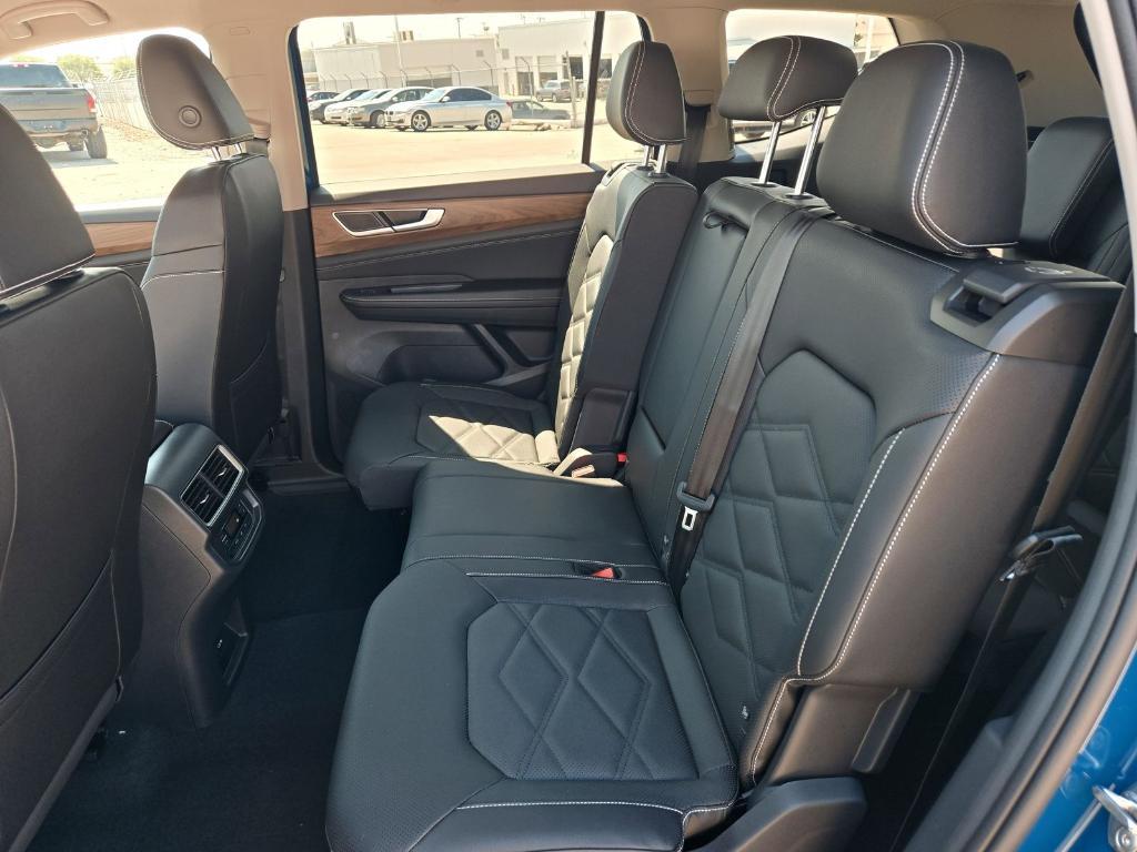 new 2026 Volkswagen Atlas car, priced at $41,386