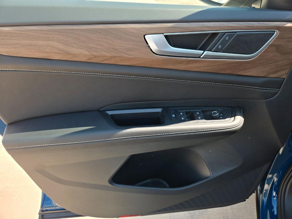 new 2026 Volkswagen Atlas car, priced at $41,386