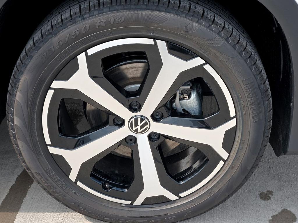 new 2025 Volkswagen Tiguan car, priced at $31,396