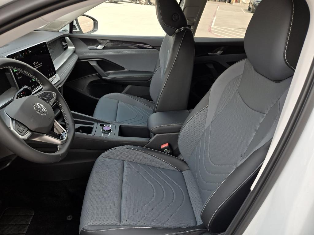 new 2025 Volkswagen Tiguan car, priced at $31,396
