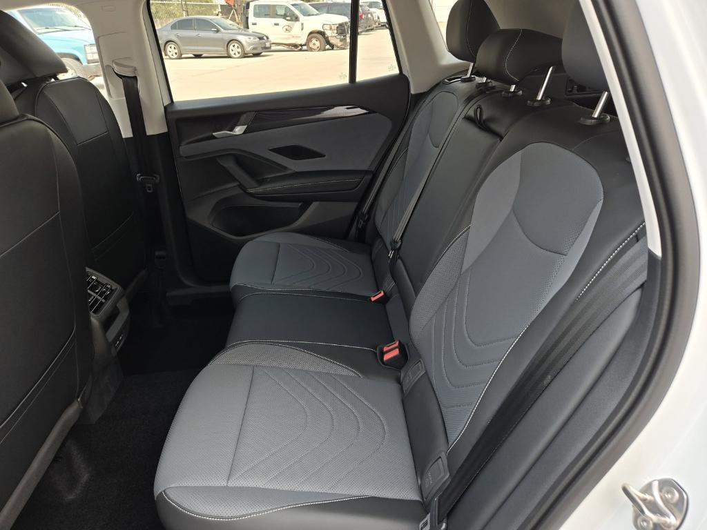 new 2025 Volkswagen Tiguan car, priced at $31,396