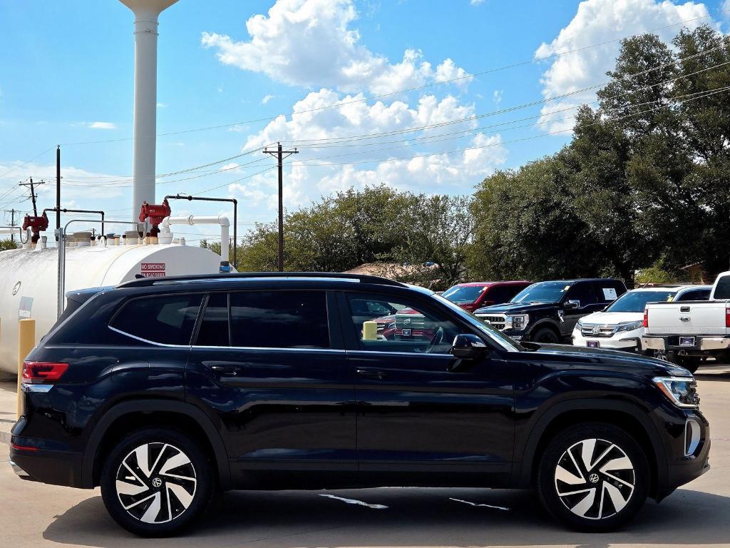 new 2024 Volkswagen Atlas car, priced at $36,418