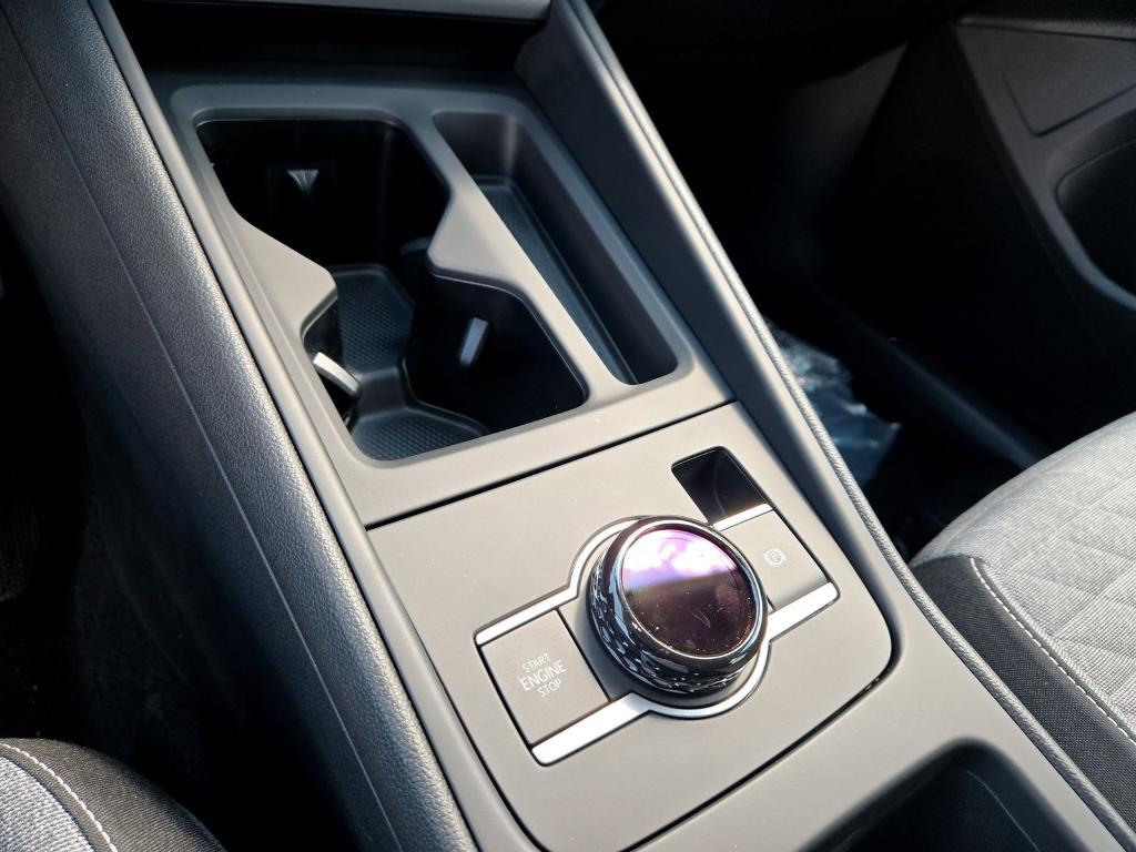 new 2025 Volkswagen Tiguan car, priced at $28,797