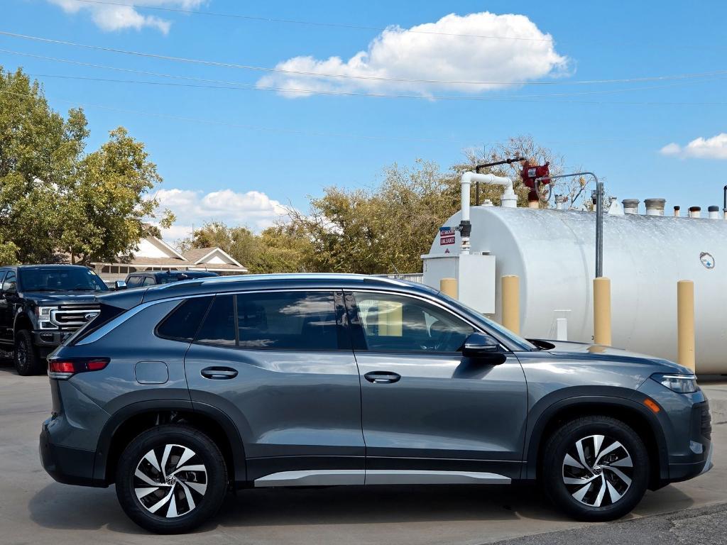 new 2025 Volkswagen Tiguan car, priced at $28,797