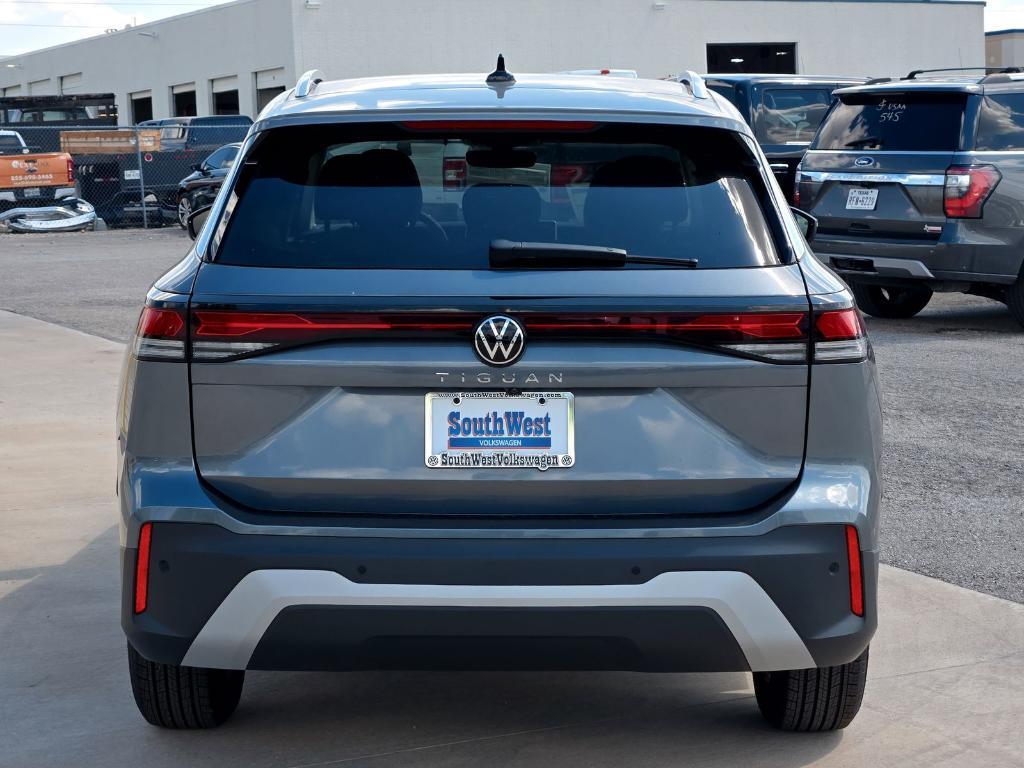 new 2025 Volkswagen Tiguan car, priced at $28,797