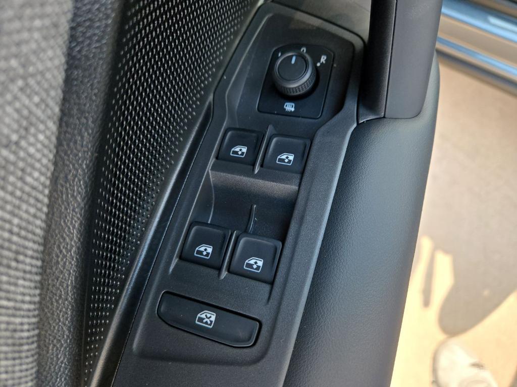 new 2025 Volkswagen Tiguan car, priced at $28,797