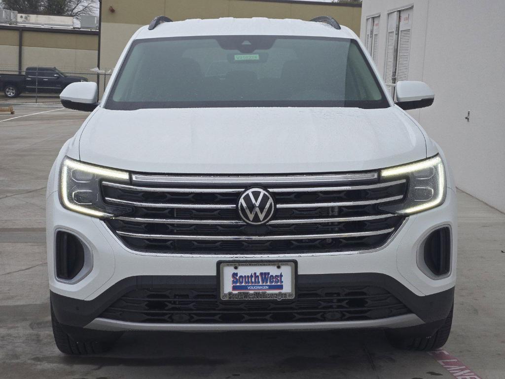 new 2025 Volkswagen Atlas car, priced at $41,678