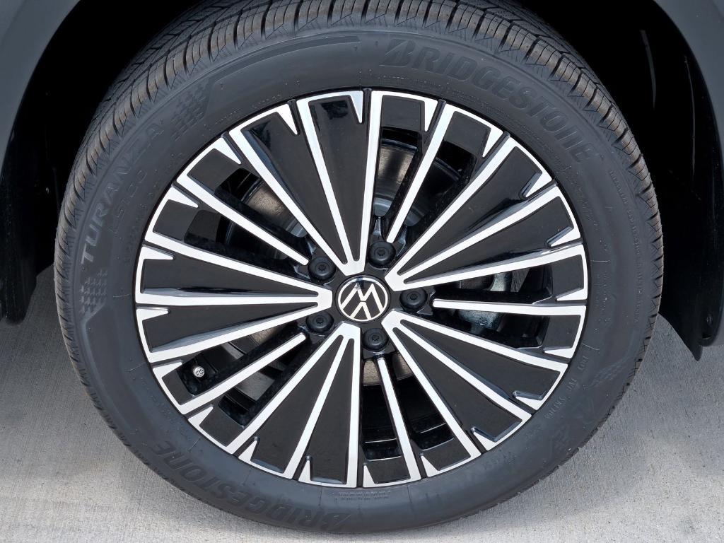 new 2025 Volkswagen Taos car, priced at $30,655