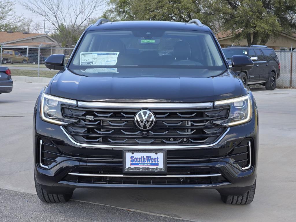 new 2025 Volkswagen Atlas car, priced at $51,660