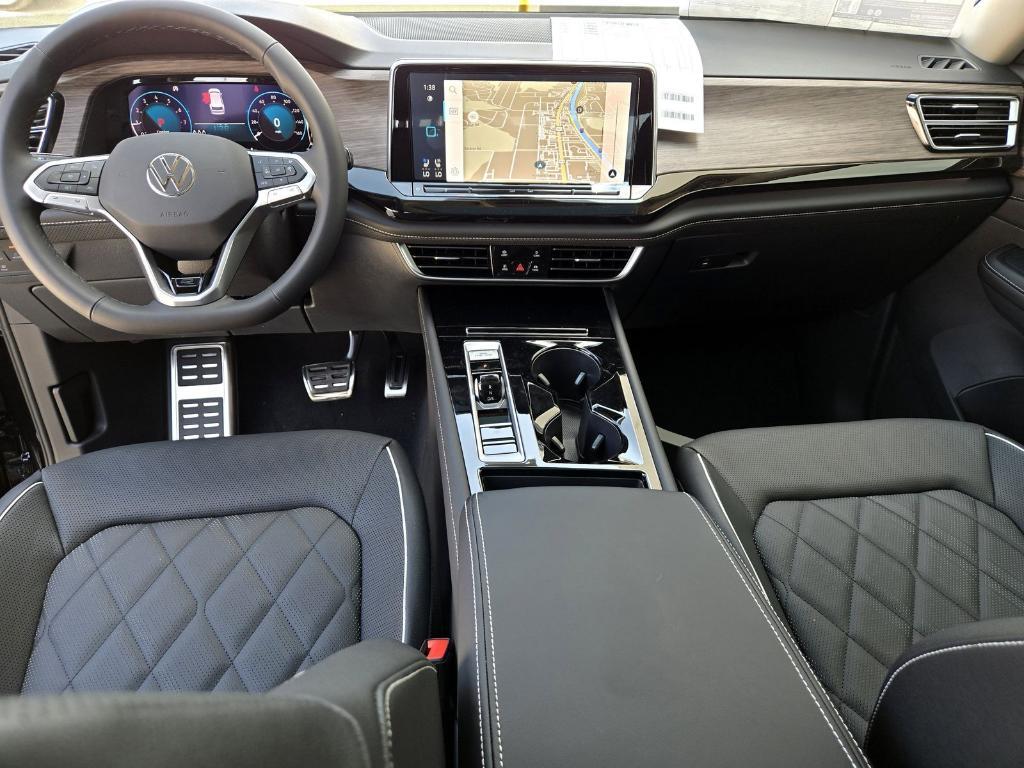 new 2025 Volkswagen Atlas car, priced at $51,660