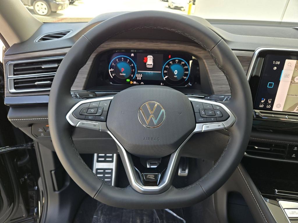 new 2025 Volkswagen Atlas car, priced at $51,660