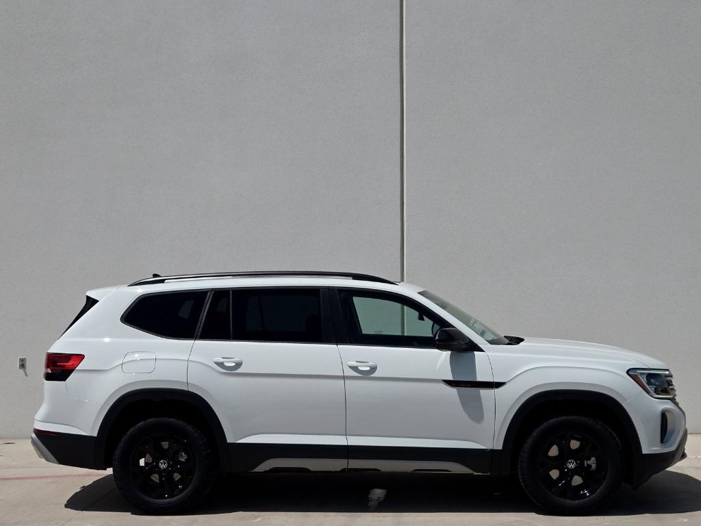 new 2025 Volkswagen Atlas car, priced at $44,849