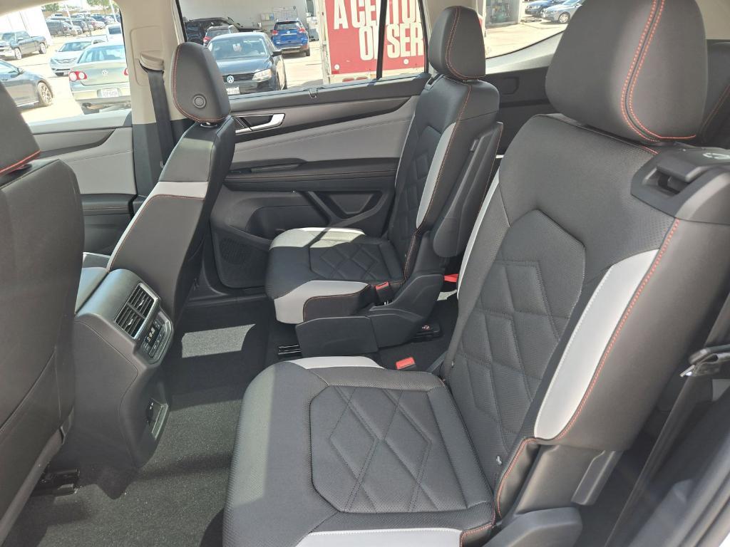 new 2025 Volkswagen Atlas car, priced at $44,849