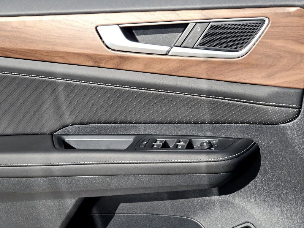 new 2025 Volkswagen Atlas car, priced at $44,949