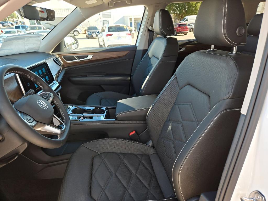 new 2025 Volkswagen Atlas car, priced at $44,949