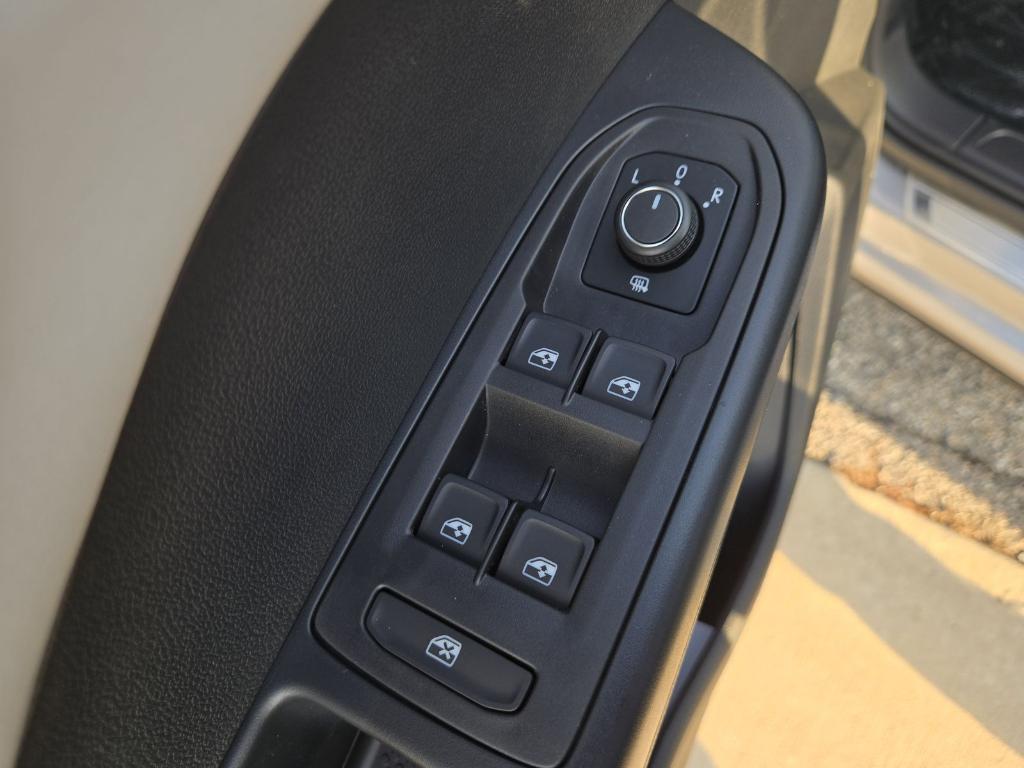 new 2025 Volkswagen Taos car, priced at $26,678