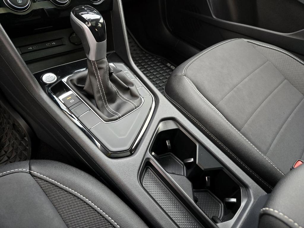 new 2024 Volkswagen Taos car, priced at $27,168