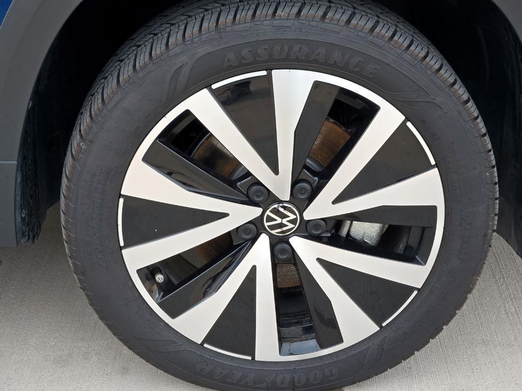 new 2024 Volkswagen Taos car, priced at $27,168