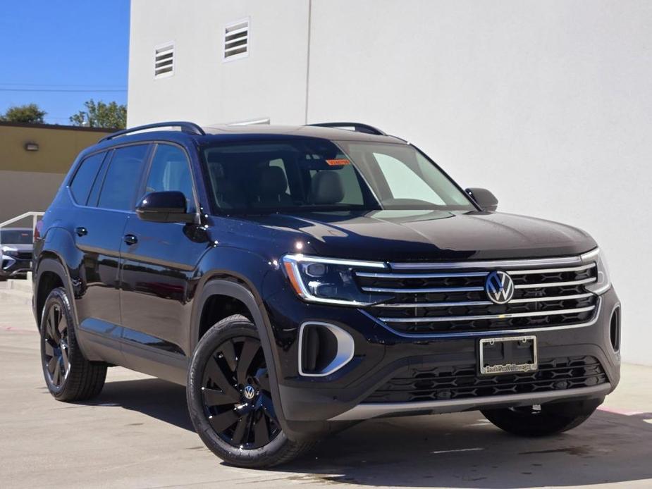 new 2024 Volkswagen Atlas car, priced at $41,069