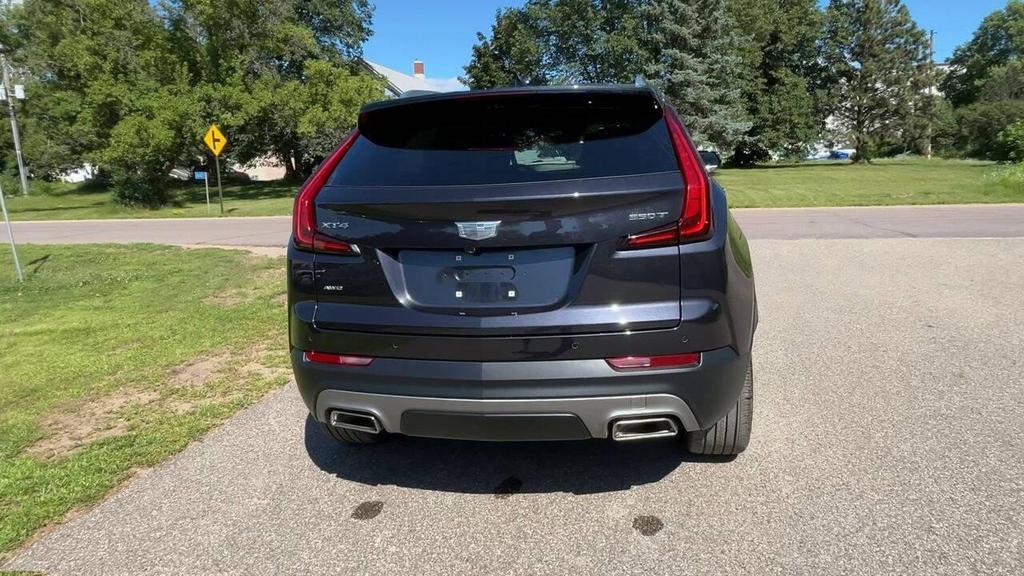 used 2022 Cadillac XT4 car, priced at $26,970