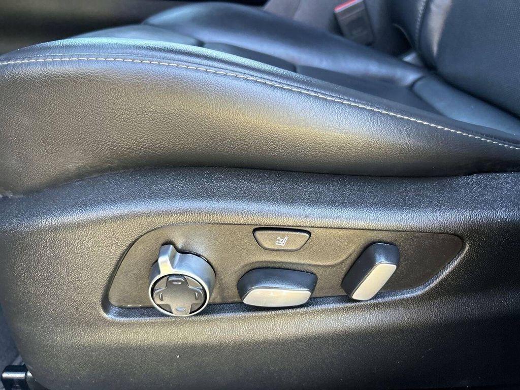 used 2022 Cadillac XT4 car, priced at $26,970