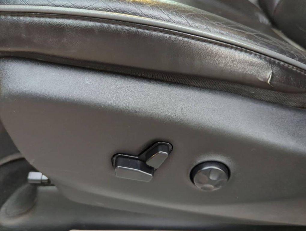 used 2018 Chrysler Pacifica car, priced at $14,495