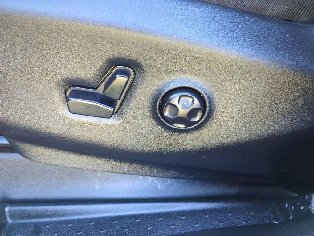 used 2020 Chrysler Pacifica Hybrid car, priced at $26,494