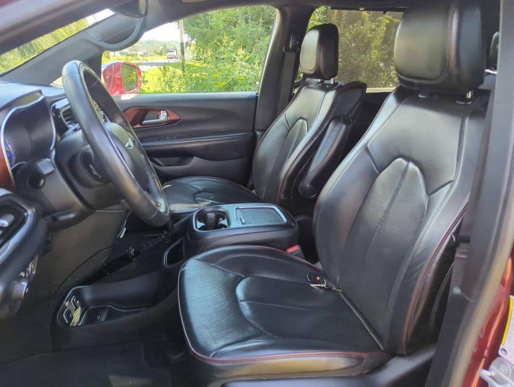 used 2020 Chrysler Pacifica Hybrid car, priced at $26,494