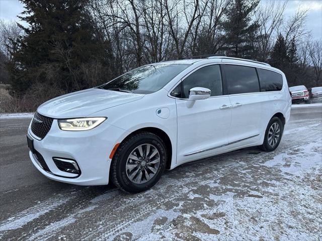 used 2021 Chrysler Pacifica Hybrid car, priced at $28,881