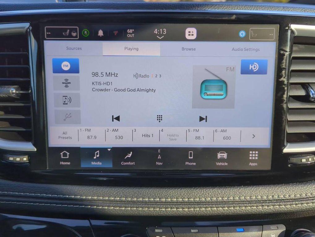 used 2023 Chrysler Pacifica Hybrid car, priced at $30,293