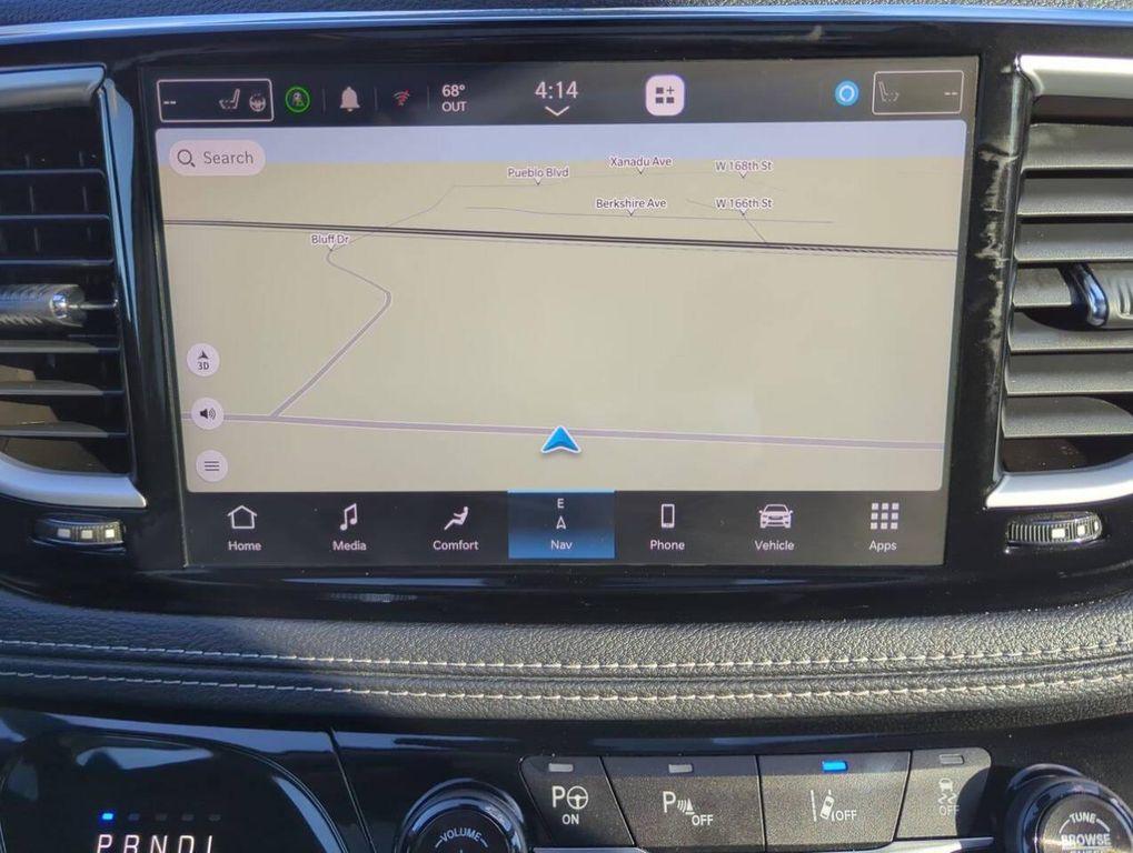 used 2023 Chrysler Pacifica Hybrid car, priced at $30,293