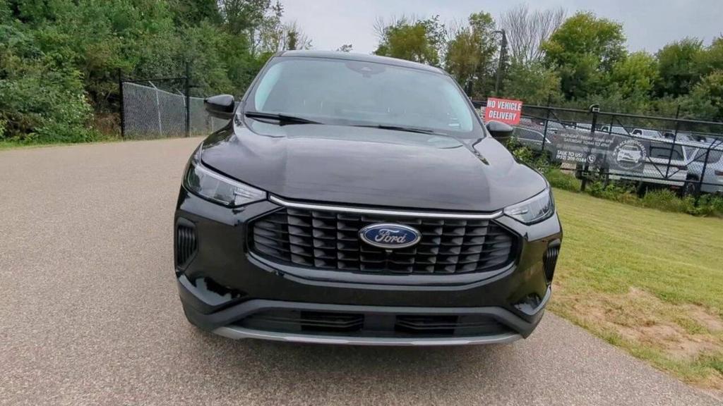 used 2024 Ford Escape car, priced at $25,327