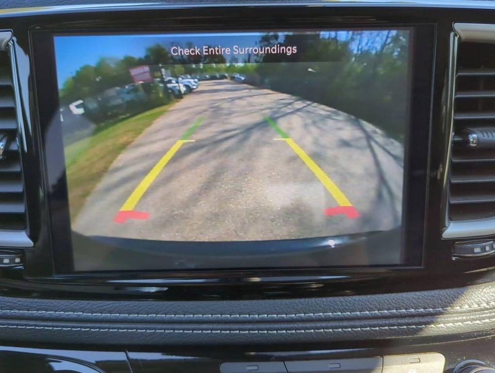 used 2024 Chrysler Pacifica Hybrid car, priced at $29,347