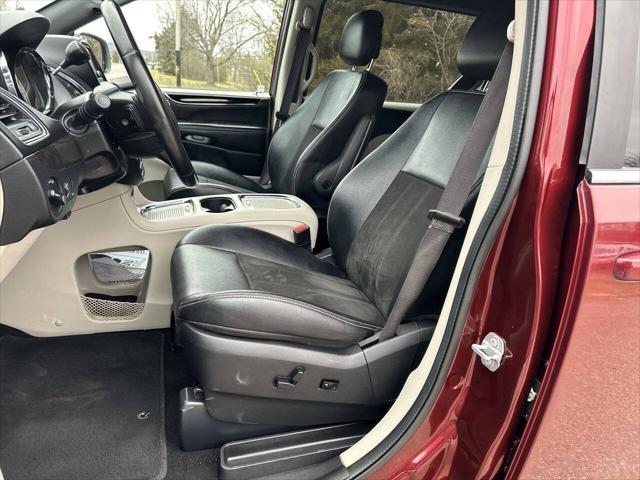 used 2019 Dodge Grand Caravan car, priced at $13,433