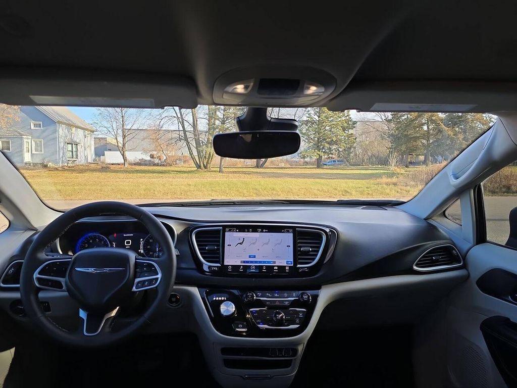 used 2023 Chrysler Pacifica car, priced at $25,734