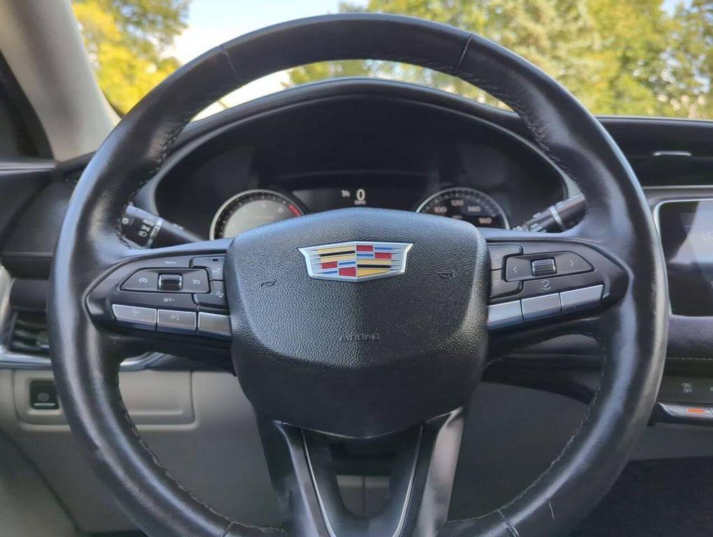 used 2023 Cadillac XT4 car, priced at $24,684