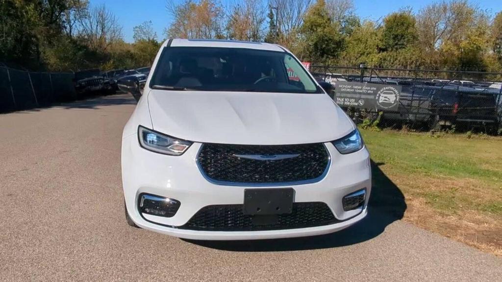 used 2024 Chrysler Pacifica car, priced at $34,760