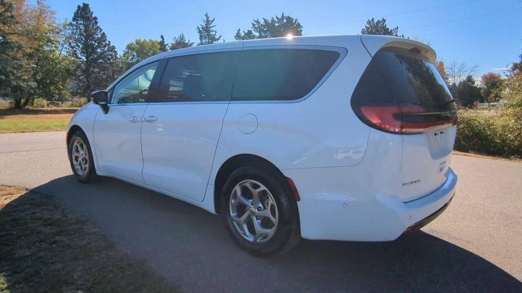 used 2024 Chrysler Pacifica car, priced at $34,760