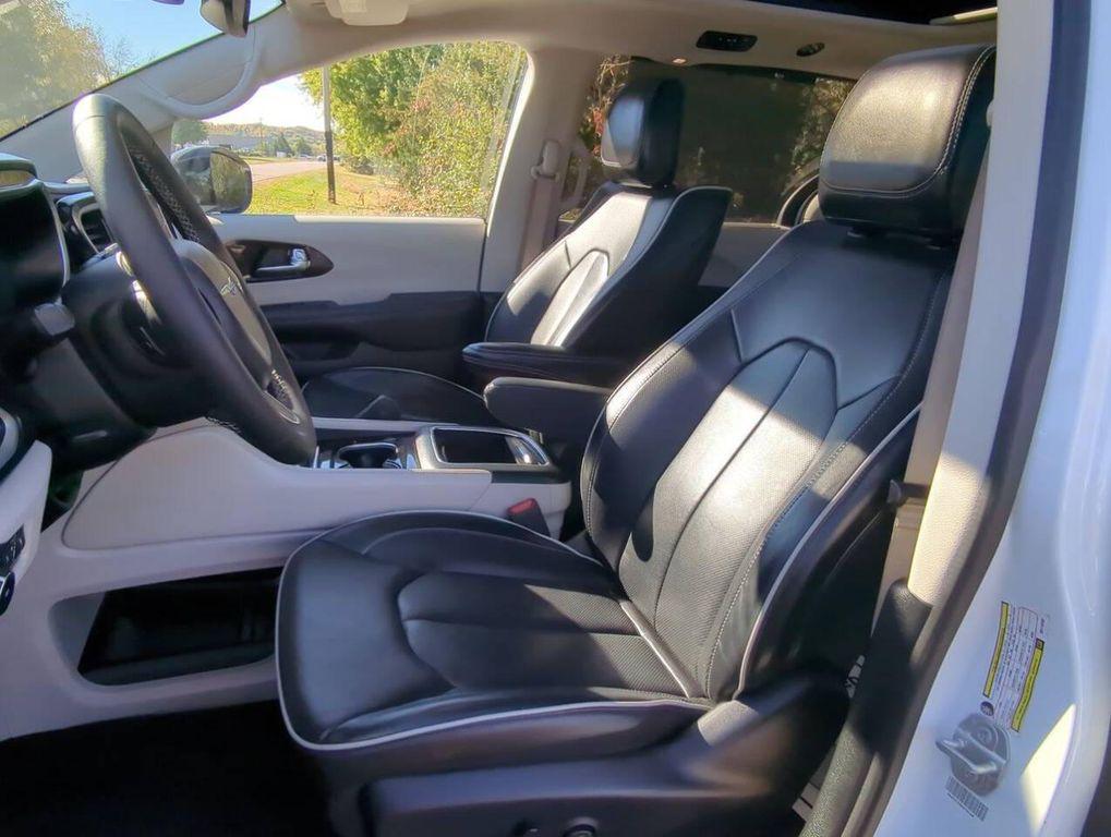 used 2024 Chrysler Pacifica car, priced at $34,760