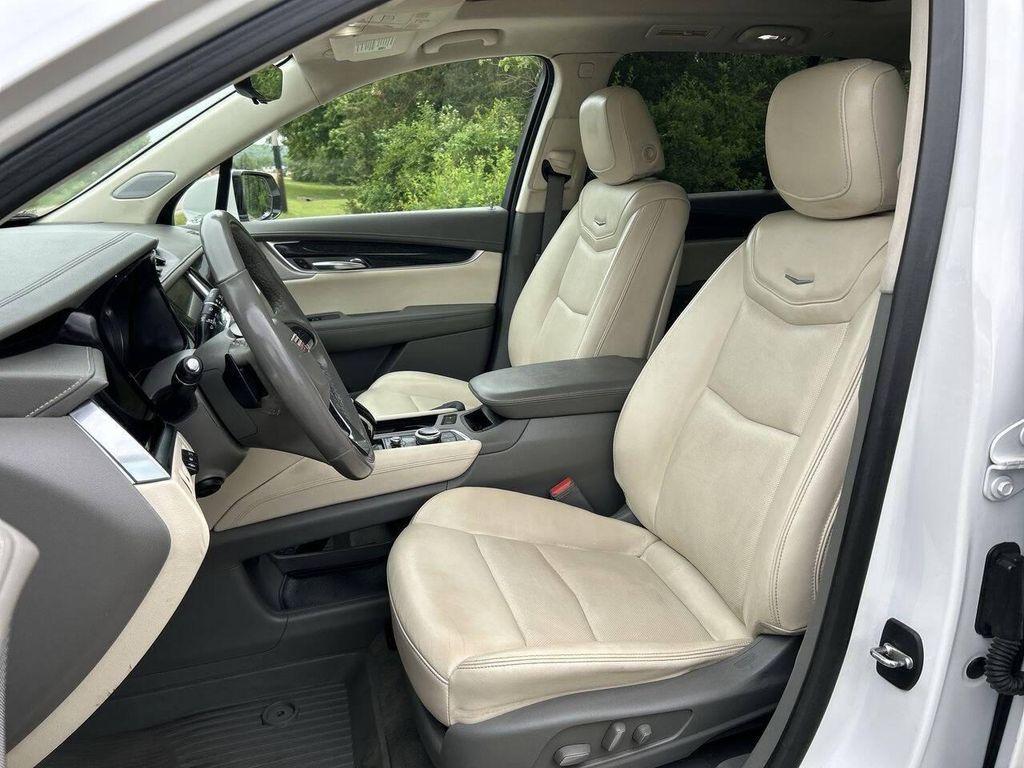 used 2022 Cadillac XT6 car, priced at $28,477