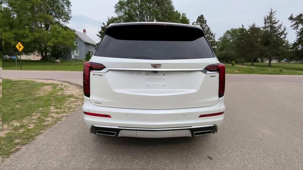 used 2022 Cadillac XT6 car, priced at $28,477