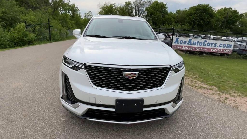 used 2022 Cadillac XT6 car, priced at $28,477