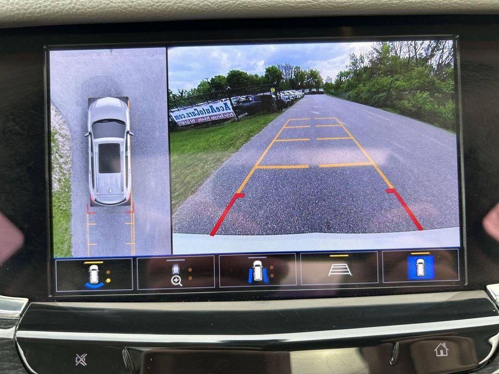 used 2022 Cadillac XT6 car, priced at $28,477