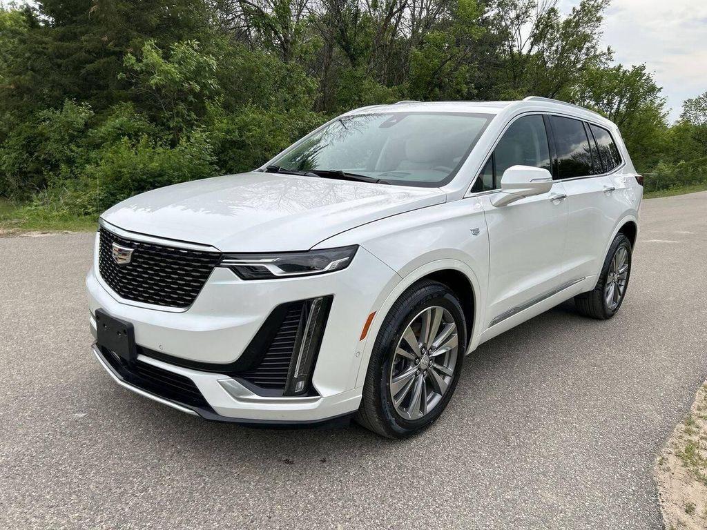 used 2022 Cadillac XT6 car, priced at $28,477