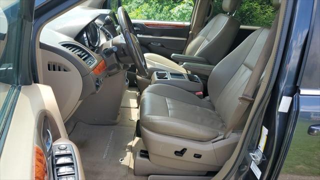 used 2014 Chrysler Town & Country car, priced at $8,491