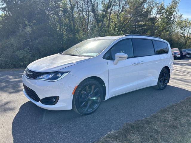 used 2020 Chrysler Pacifica car, priced at $20,962