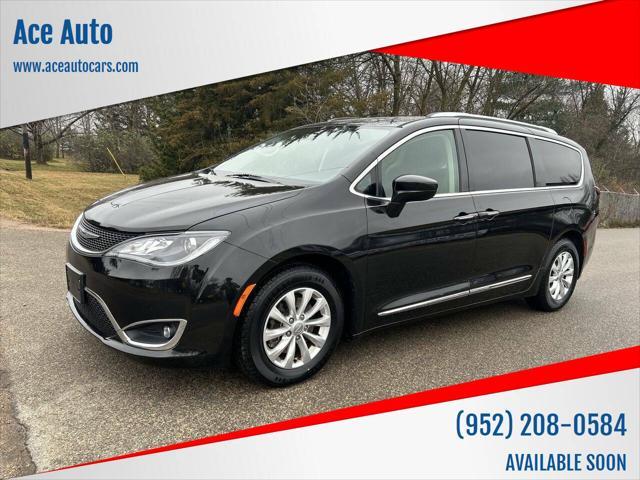 used 2018 Chrysler Pacifica car, priced at $15,877